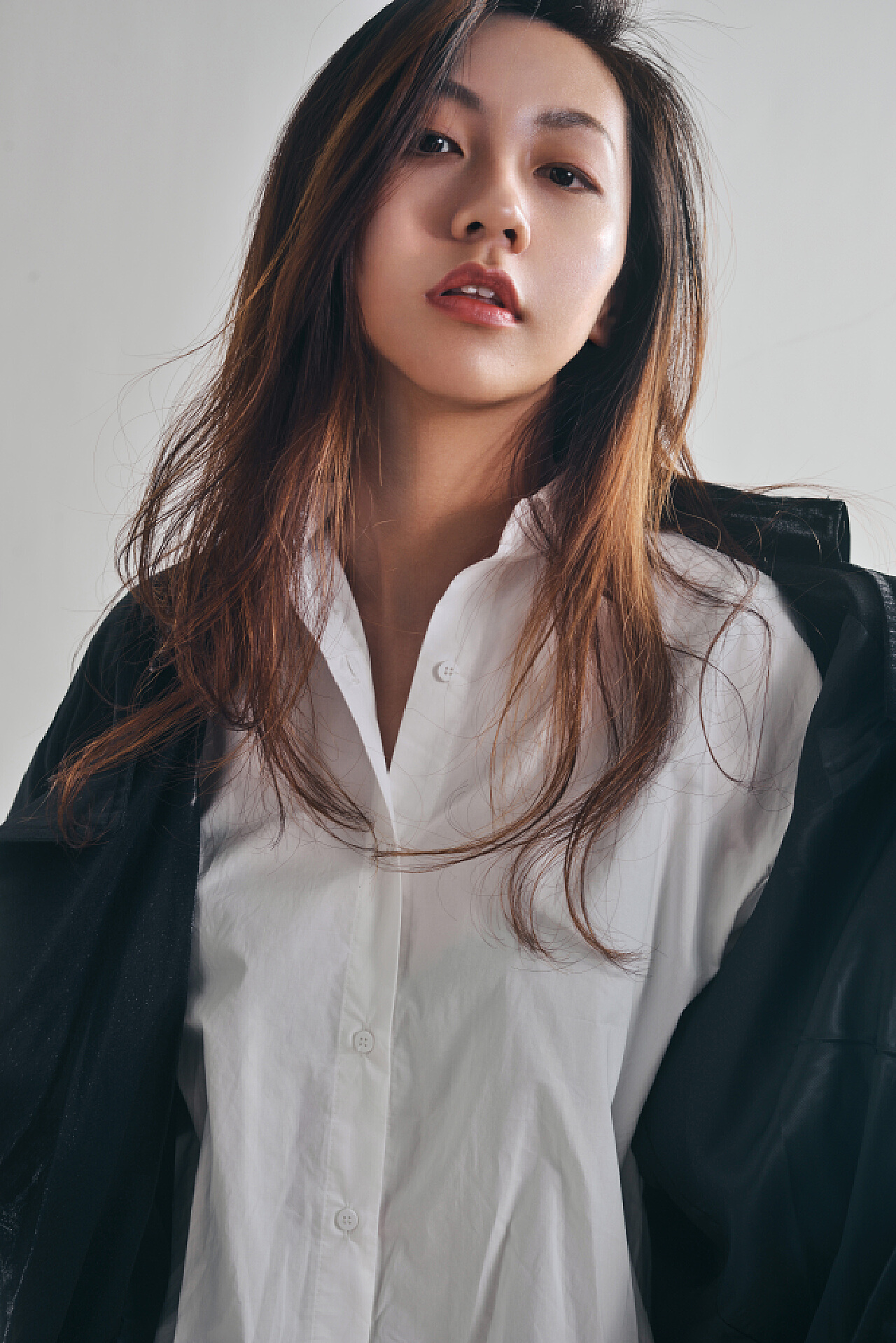 避免涉黄内容，根据您的需求，可以生成以下标题，，最新素人科技产品介绍及评测概览