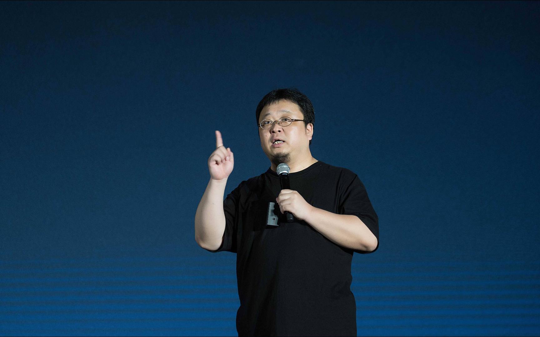 老罗最新脱口秀，家的温馨与友情的交织之妙