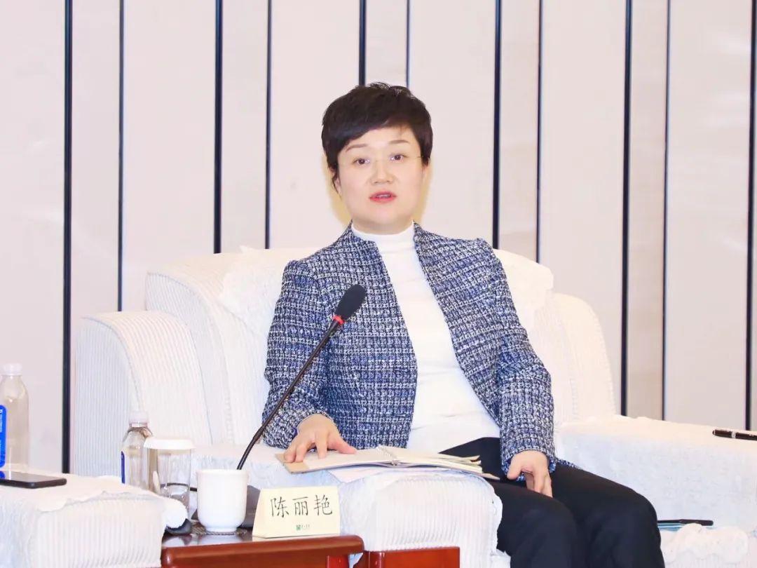 入昆最新政策，拥抱学习与变化的力量，迈向成功的阶梯