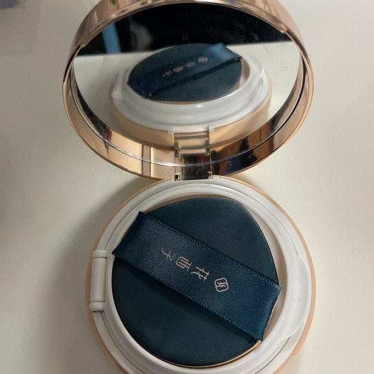 花西子气垫最新款，彩妆界的璀璨新星登场！