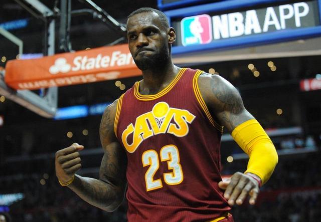 篮球巨星詹姆斯的最新动态揭秘