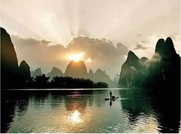 广西桂林阳朔最新科技资讯，前沿高科技产品的革新之旅