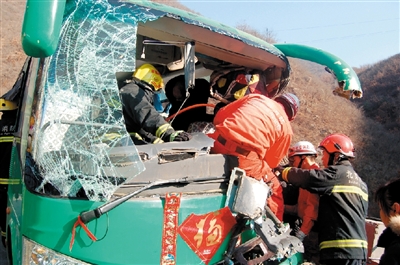 河北丰宁车祸事件，宁静之旅中的意外与内心对话