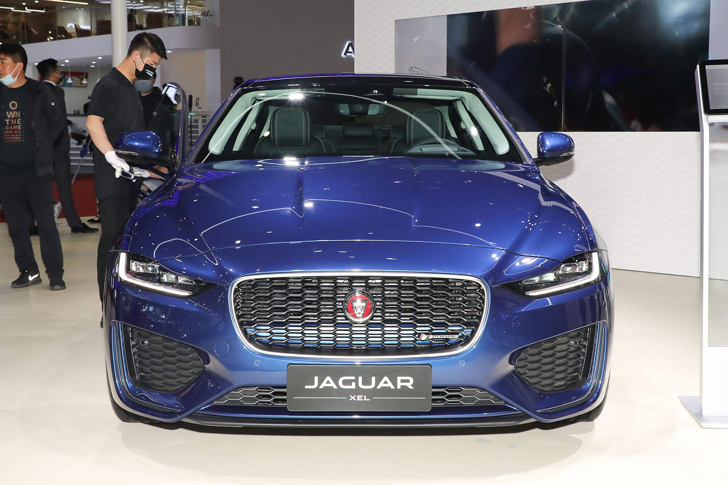 捷豹上市，豪华轿车崭新篇章开启