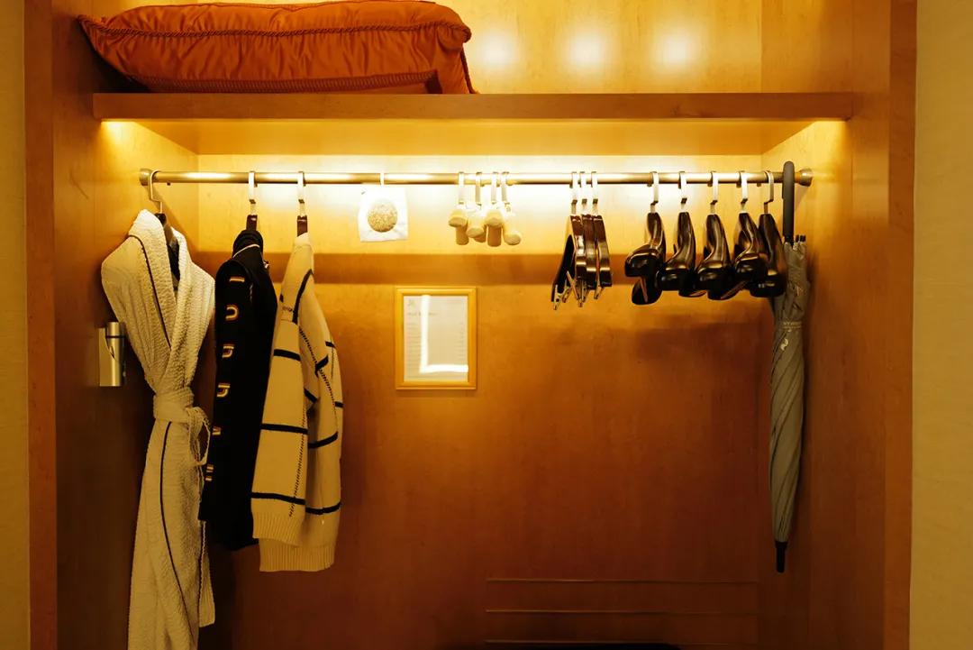 ＂管家一肖100‰澳门＂的：实时分析处理_穿戴版6.52