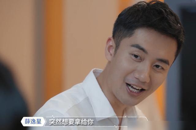 梦见与男明星的浪漫恋曲，解析梦境中的明星情缘