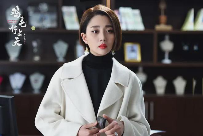 演员殷桃是哪里人,演员殷桃是哪里人？探索星光背后的小巷特色小店