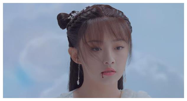 薇儿演员的日常，舞台之外的爱与陪伴旅程