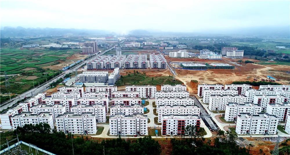 平果扶贫搬迁最新进展,平果扶贫搬迁最新进展,一场探索自然美景的旅行,寻找内心的平静