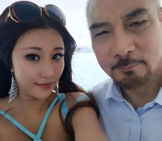 香港演员年轻时代照片，时代印记与影坛璀璨的见证