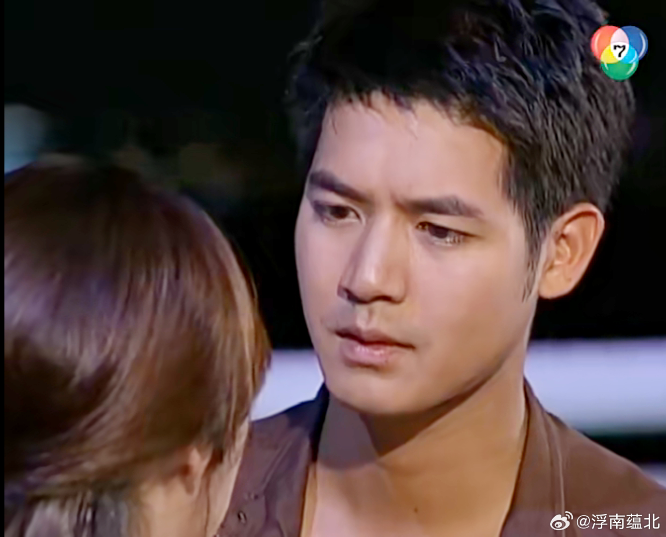 虎纹月亮电视剧国语版深度解析与观点阐述