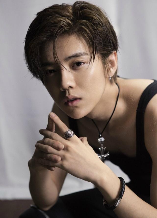 探索自然美景之旅，巨星的心灵宁静探寻记