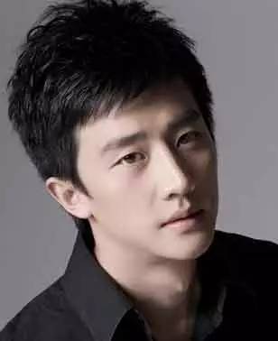 电影产业璀璨星辰，揭秘电影演员阵容的璀璨之旅