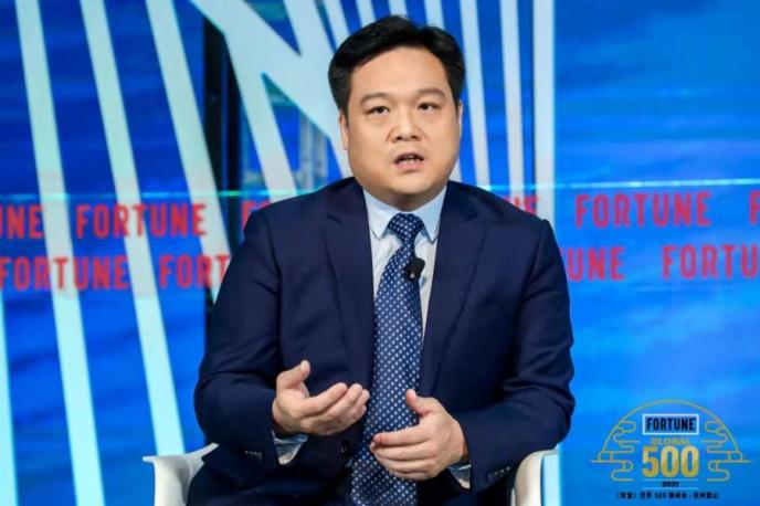 李攀星途璀璨，时代印记的塑造者